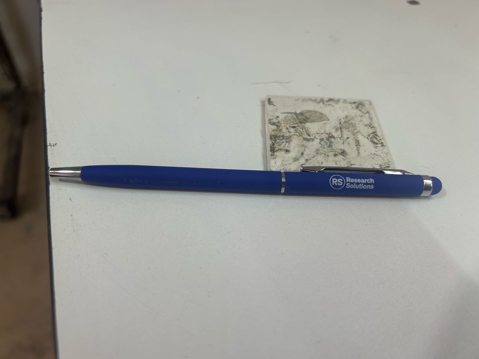 Compra y personaliza tu BOLIGRAFO VERBEL AL 5558R de alta calidad ...
